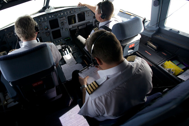 Sometimes you're lucky! Always ask politely for a jumpseat. : r/aviation